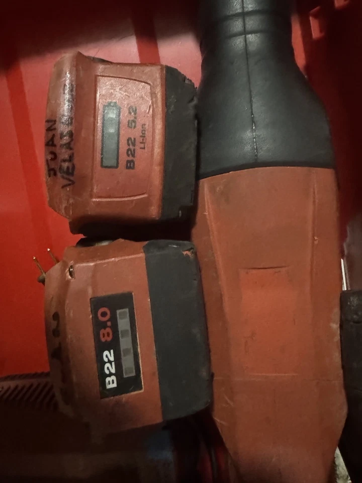 Sierra recíproca inalámbrica Hilti SR 6-A22 con batería probada Foto 2 de 4