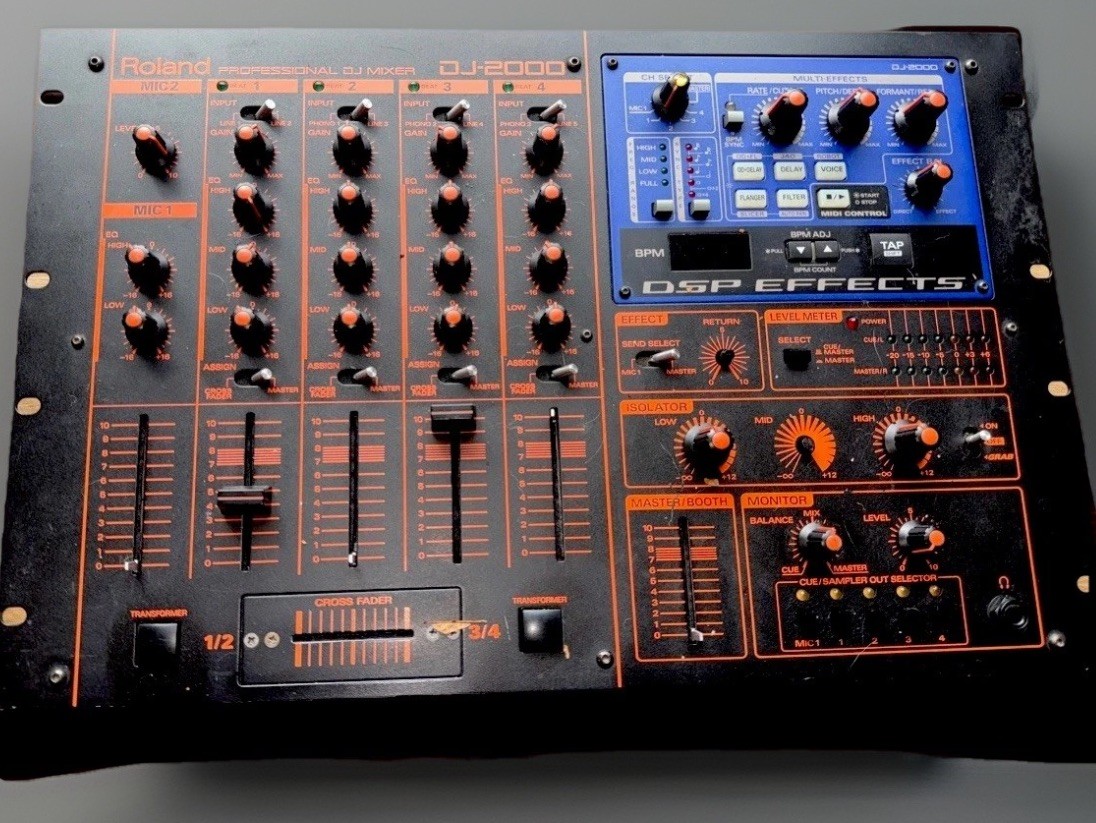 Roland DJ-2000 Professional 4-Channel DJ Mixer Effects Unit 