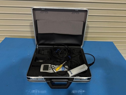 VAISALA Handheld Type Digital Temperature/Humidity Meter MI70 Indicator