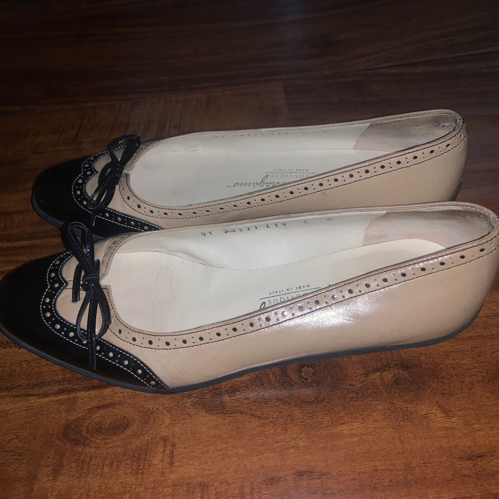 Salvatore Ferragamo Flats Women Shoe Size: 5 - Gem