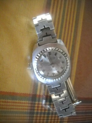 DAMEN ARMBANDUHR - BATTERIEBETRIEBEN - MARKE DIANTUS - 