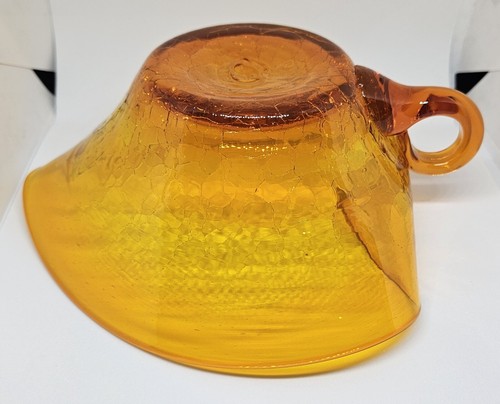 Topaz Crackle Glass Heart-shape Bowl (BonBon) 3 inches - Picture 3 of 4
