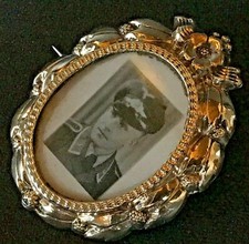 Spät-Biedermeier Brosche 585 Gold Foto-Medaillon Schaumgold Wechselrahmen ~1860