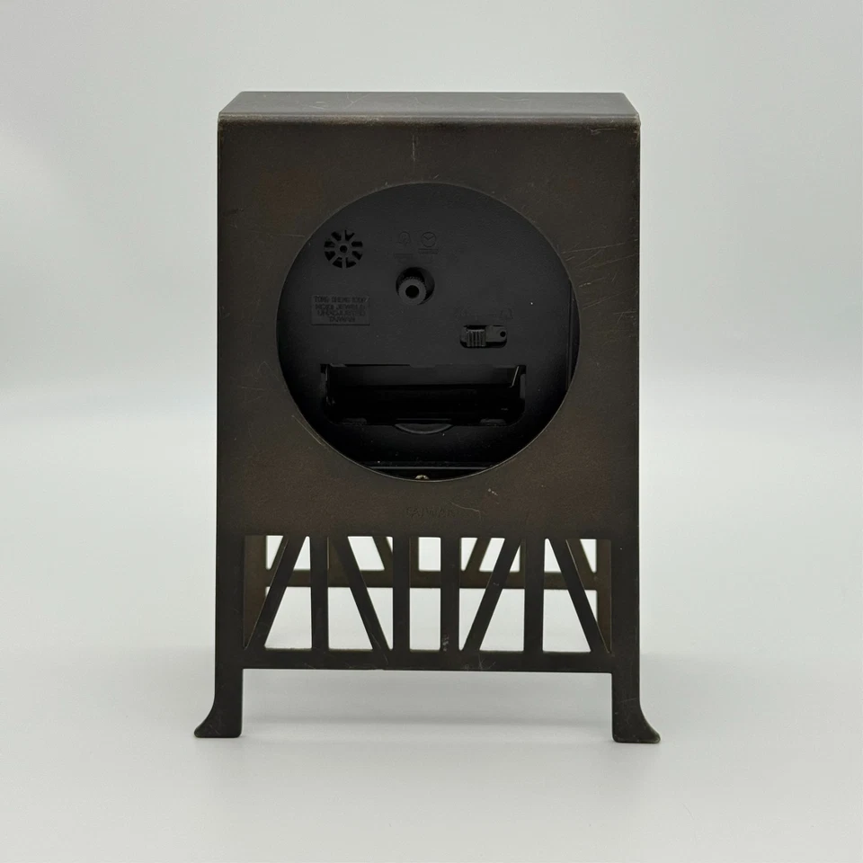 Vintage Post Modern 1980s Michael Graves Thebes Square Mantel Desk Alarm Clock - Image 4 of 4