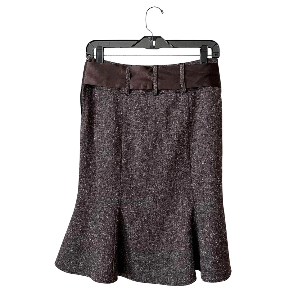 Falda lápiz Charlotte Russe para mujer talla S marrón tejida acampanada cinturón elástico trabajo Foto 4 de 4