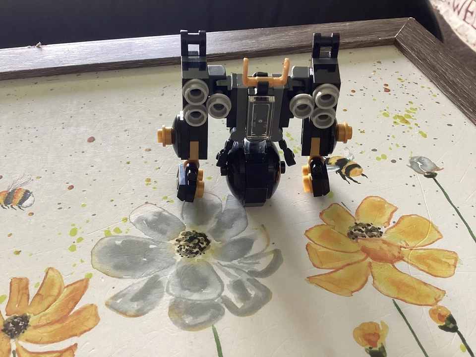 LEGO Ninjago 30379 Quake Mech Micro Build, photo 4 of 5
