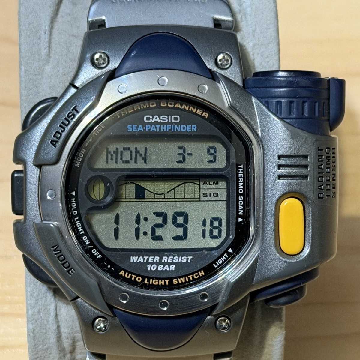 入手困難☆廃盤 CASIO カシオ 腕時計 SEA PATHFINDER シーパス