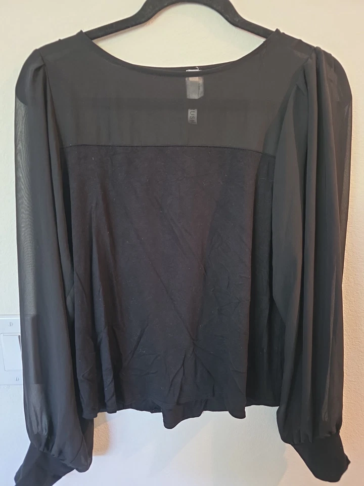 Top negro oscuro romántico de colección Y2K para mujer con hombros y mangas transparentes talla LG Foto 2 de 4