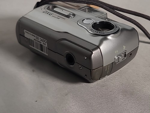 Cámara Digital DXG Modelo 568 5,0 Megapíxeles necesita 2 pilas AA, con Estuche - Imagen 5 de 6