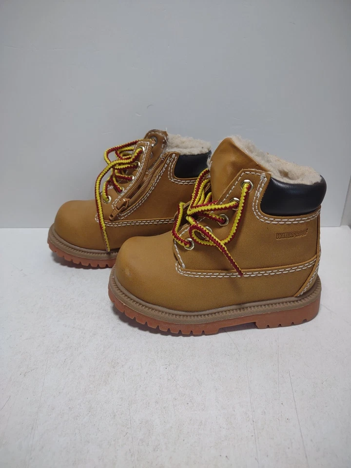 TODDLER TAN HIKING BOOTS SIZE 6 SMART FIT BRAND W ZIPPER  CLOSURE EX CONDITION - Image 4 of 4