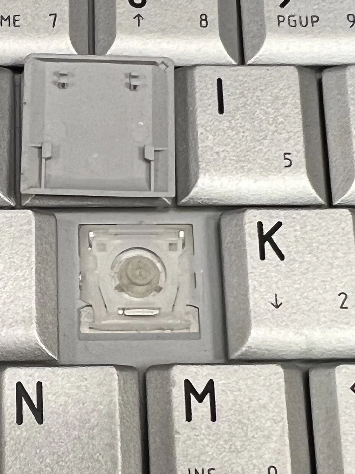 TECLADO PORTÁTIL TOSHIBA SATELLITE A200 A205 A215 TECLAS DE REPUESTO TECLAS Foto 2 de 4