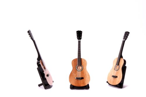 Miniatur klassische Gitarre XS natur satin akustik mini Deko Gitarre aus Holz 22 - Bild 1 von 1