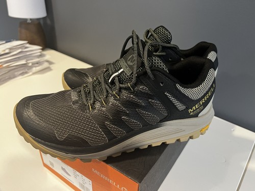 Green Olive Men Outdoors Hiking Shoes 