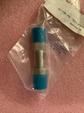 UNUSED Swagelok SS-8C-VCR-1/3 PSI Poppet Check Valve