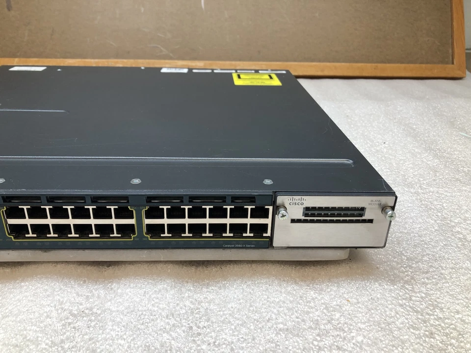 Cisco Catalyst WS-C3560X-48T-S 48-Port Gigabit Ethernet Network Switch - Image 3 of 4