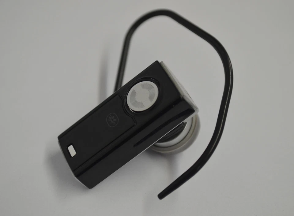New QuikCell Ultra-light Small Universal Bluetooth Wireless Headset Q9400 Black - Image 3 of 4