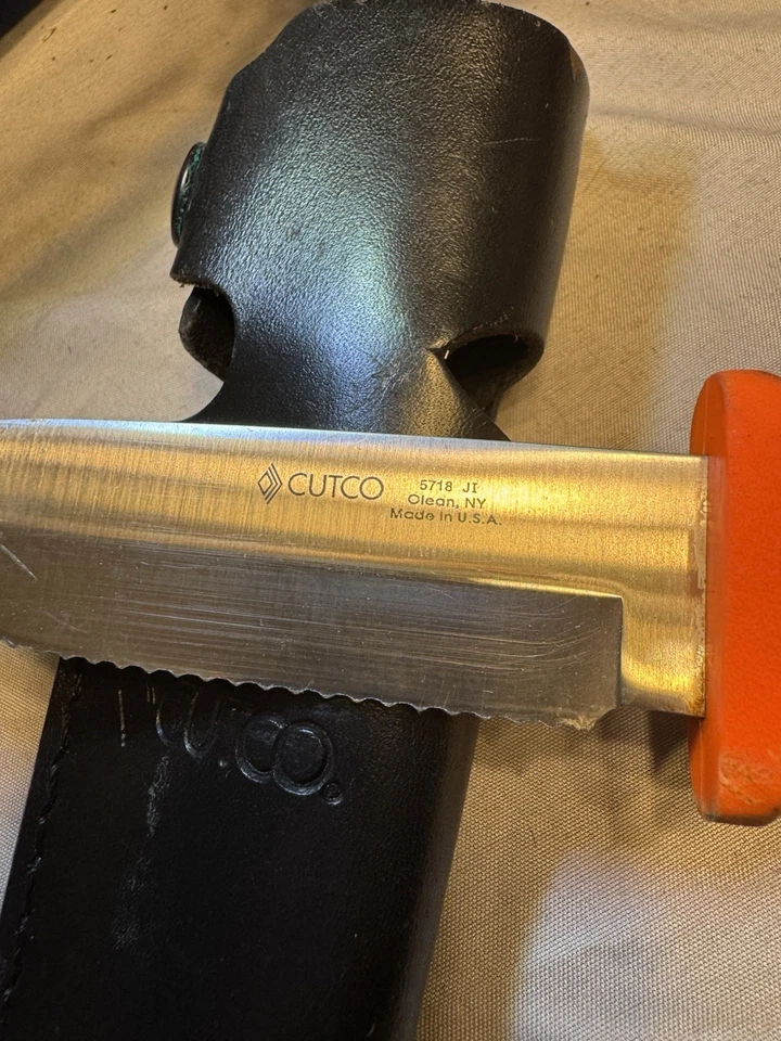 Cutco 5718JI Orange Handled Serrated Edge Fixed Blade Hunting Knife - Image 2 of 4