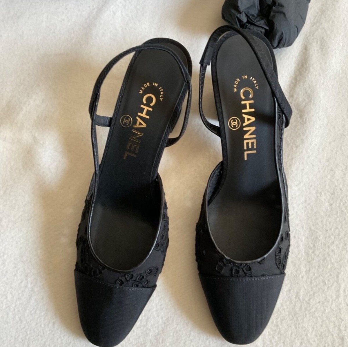 Authentic New CHANEL Interlocking LACE black Slingback Pumps Authentic New CHANEL Interlocking LACE black Slingback Pumps