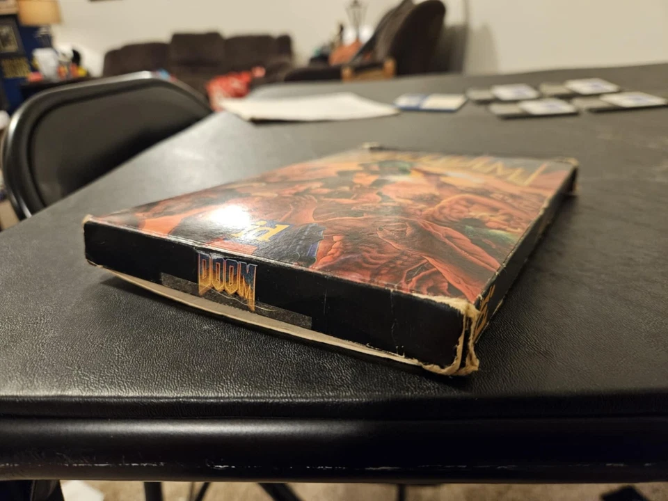 Doom - 1993 Original v1.1 - Registered disks (blue) - Big Box Collection - RARE! - Image 4 of 4