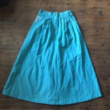Chaus Sport vintage 80  s long S field skirt