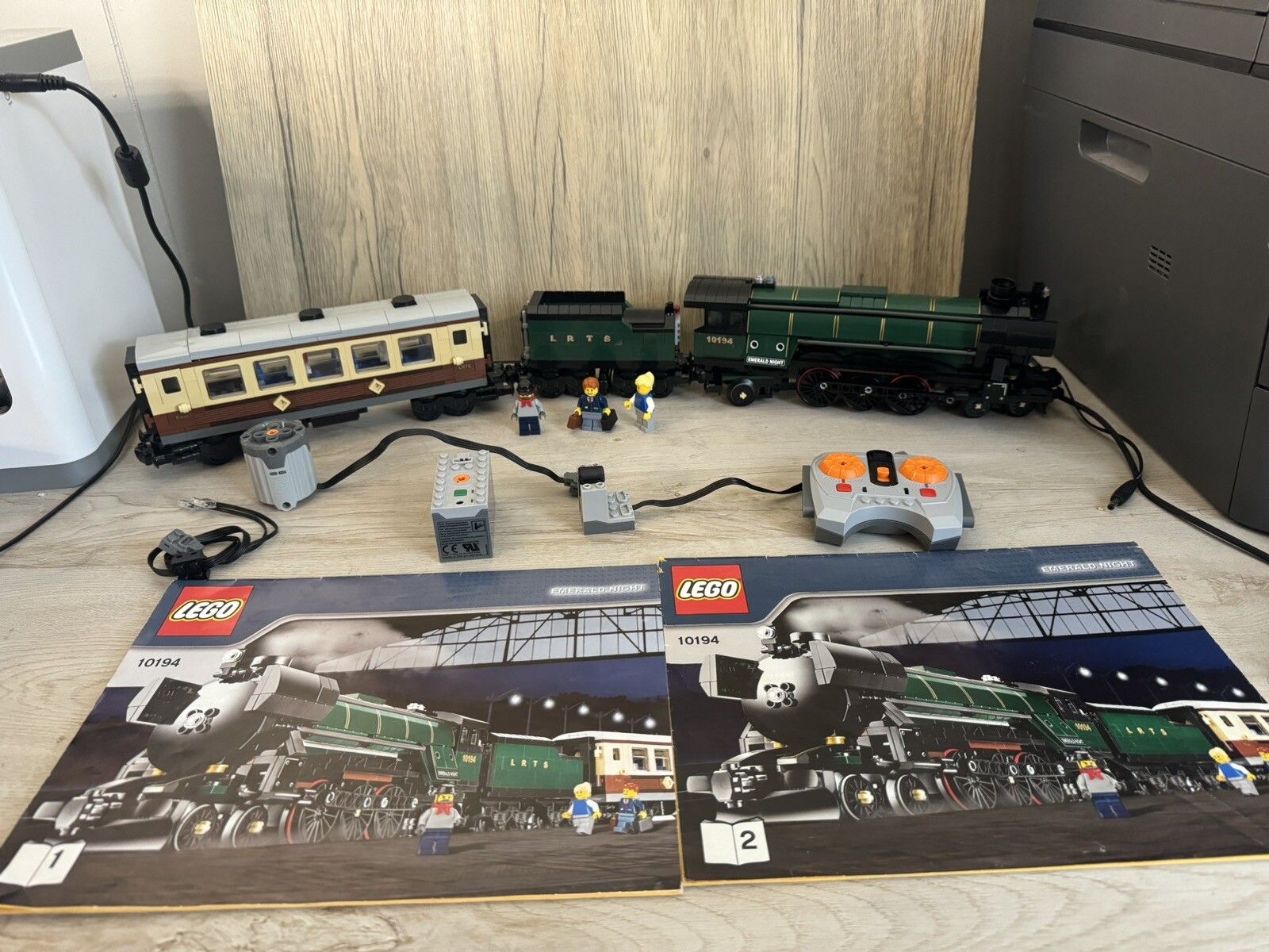 LEGO CREATOR Emerald Night 10194 99% Complete W Instructions &amp; Power ...