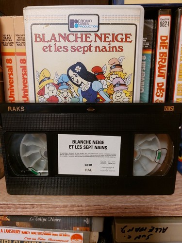CASSETTE VHS DE BLANCHE NAIGE ET LES 7 NAINS - Photo 2/2