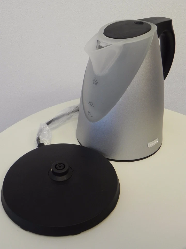 BOLLITORE DELONGHI MOD. KBX 2010 COL. ARGENTO IN METALLO 1,7 lt - SENZA FILI - Immagine 4 di 4