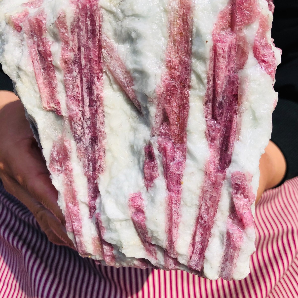 水晶　2ｋｇ 6.95LB TOP Natural Red Tourmaline Crystal Rough Mineral