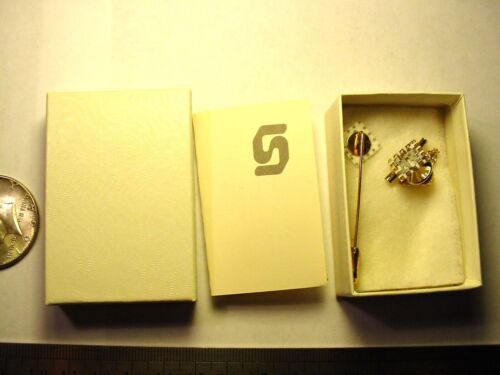 Computer Chip Gold Men's Tie Tack Lapel Pin Jewelry IC Miniature Circuit Lear 2 - Picture 3 of 8
