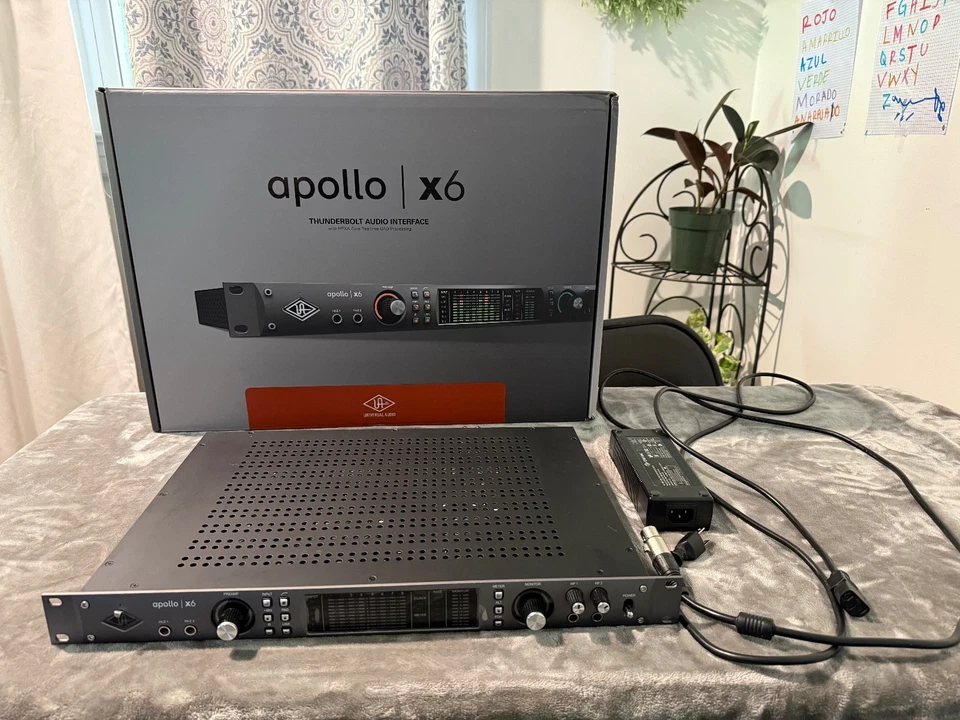 Universal Audio Apollo X6 Thunderbolt 3 Audio Interface - Image 2 of 4