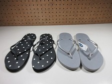 Old Navy womens solid gray an black polka dot flip flop sandals lot 9 M NWT 2 