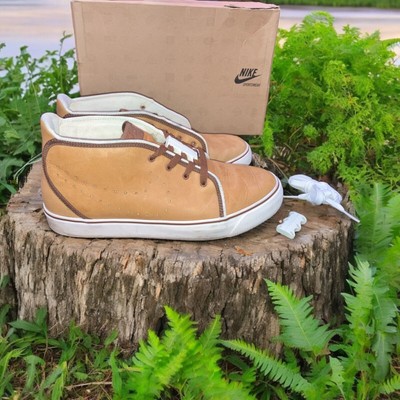 Barely used NIKE 386709-200 AIR ZOOM TOKI QS CHUKKA RUSTIC LEATHER SNEAKERS 9.5!