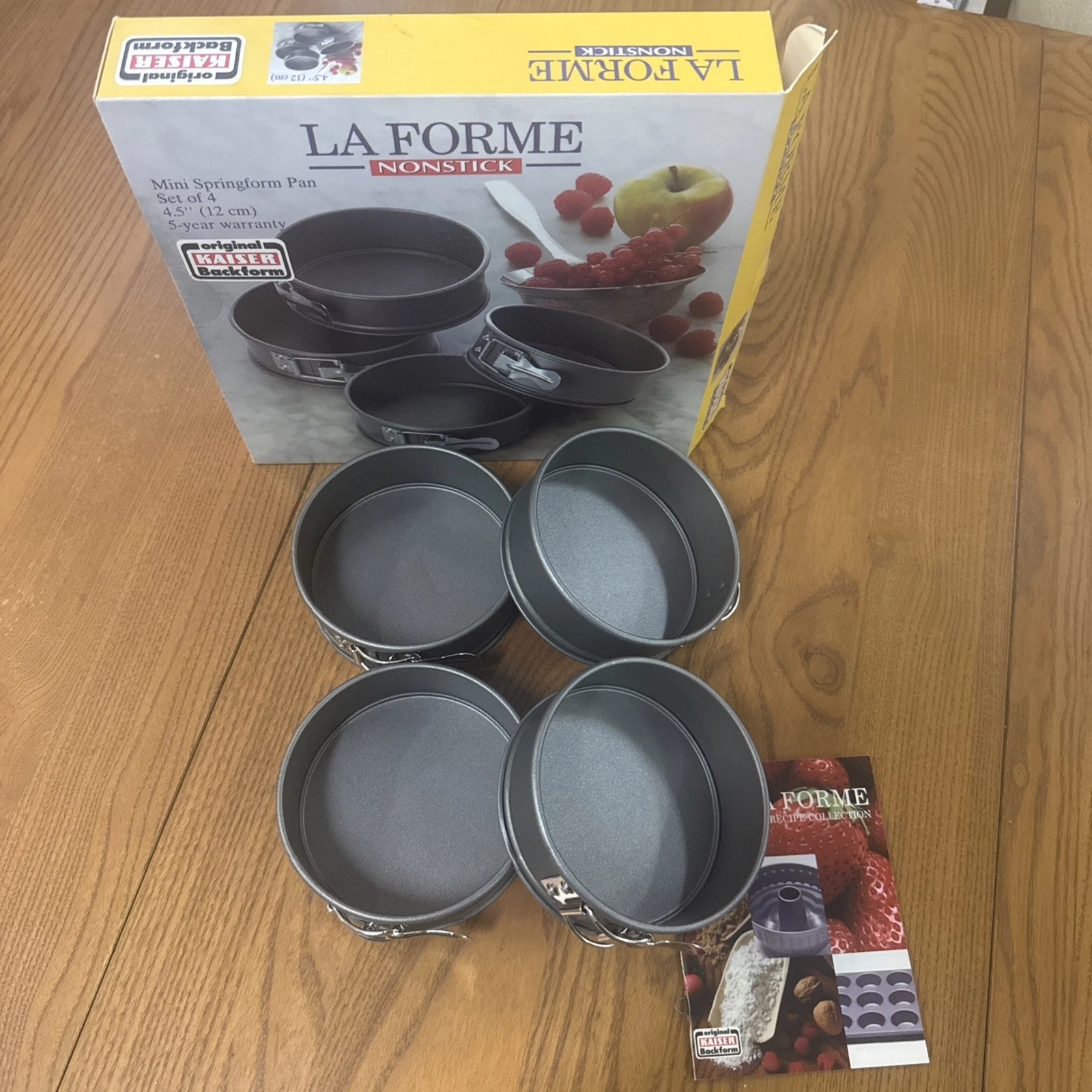 Set of 4 KAISER LA FORME Mini Springform Nonstick 4.5" Pans Germany NOS
Opens in a new window or tab