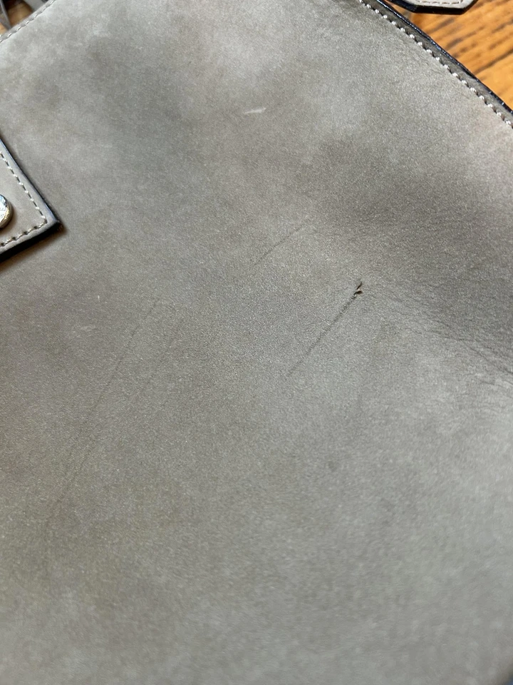 Bolso de mano Kelly Tooke de gamuza para mujer grande con flecos y borlas Foto 3 de 4