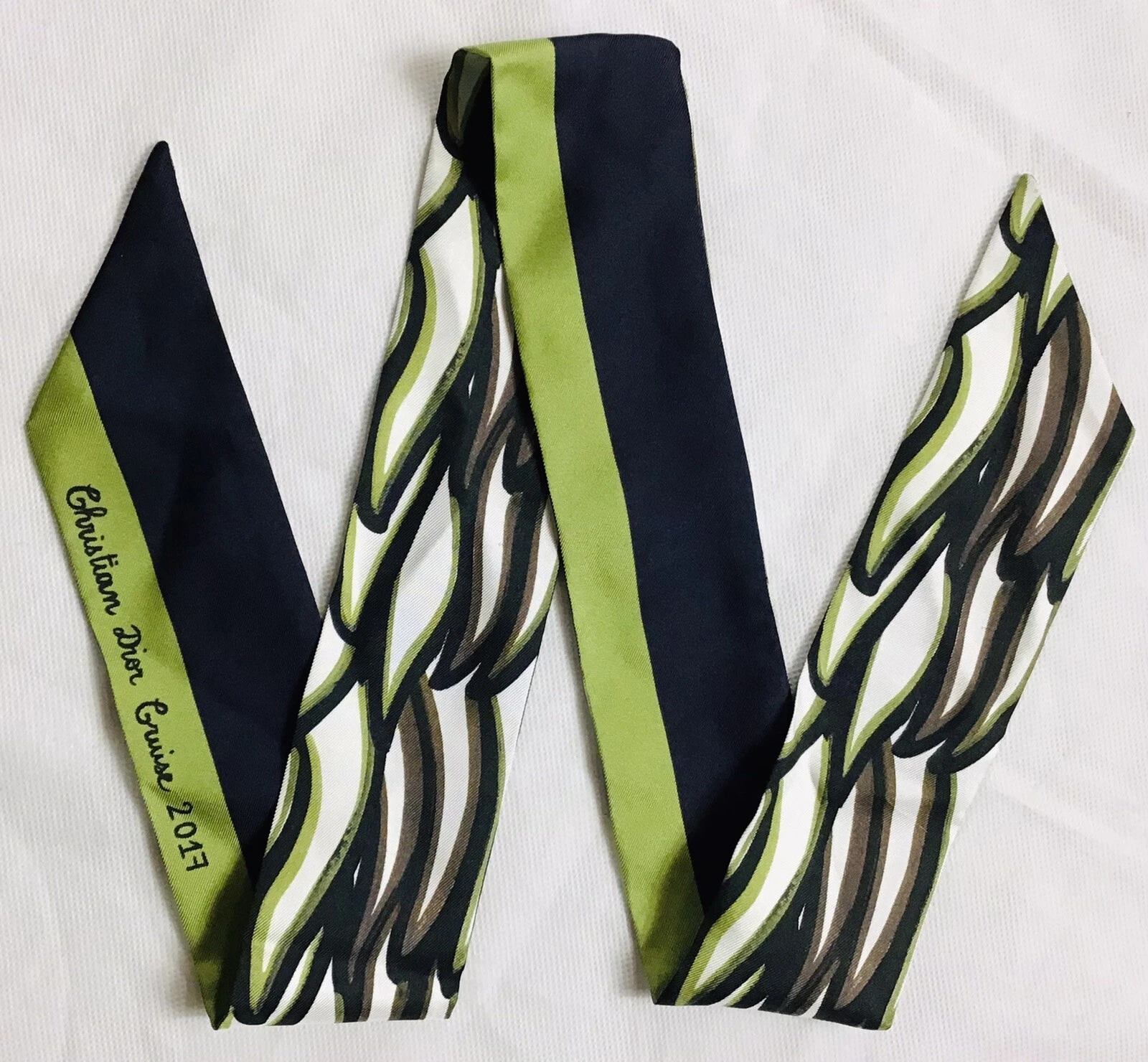 Foulard Christian Dior Mitzah couleur contraste marine/vert 100 x 6 cm soie
