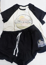 Yellowstone Women's Graphic Crop T-Shirt  Shorts Loungewear Set, 2-Piece