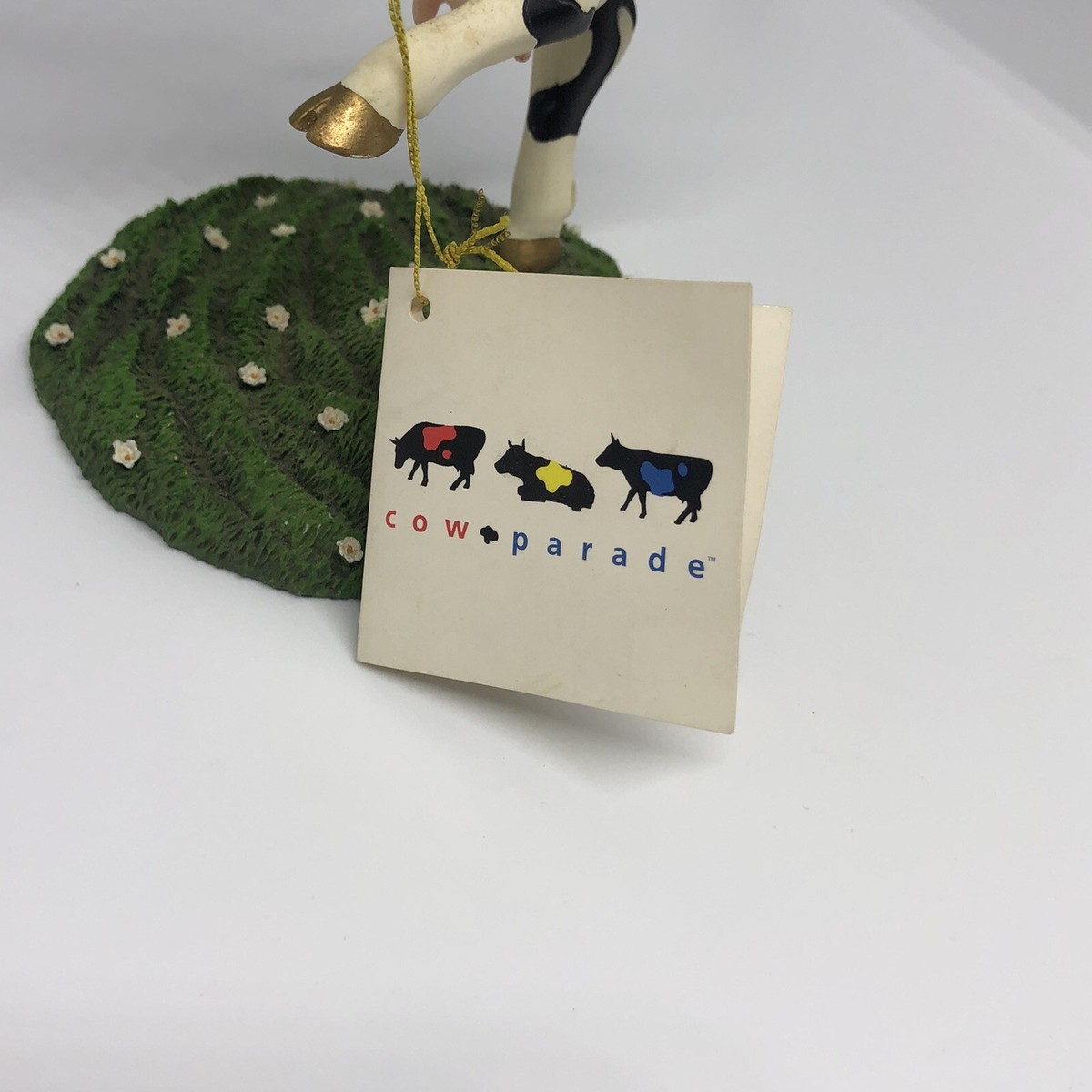 Cows on Parade Figurine Daisy's Dream #9131 w/ tag Collection