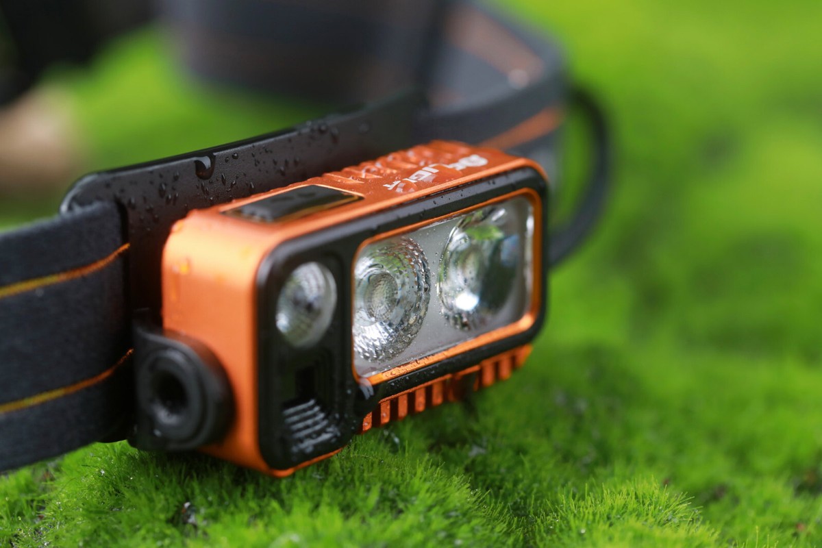 オグりん【新品】olight array2 pro ヘッドライト　オレンジ オグりん【新品】olight array2 pro ヘッドライト オレンジ OLIGHT