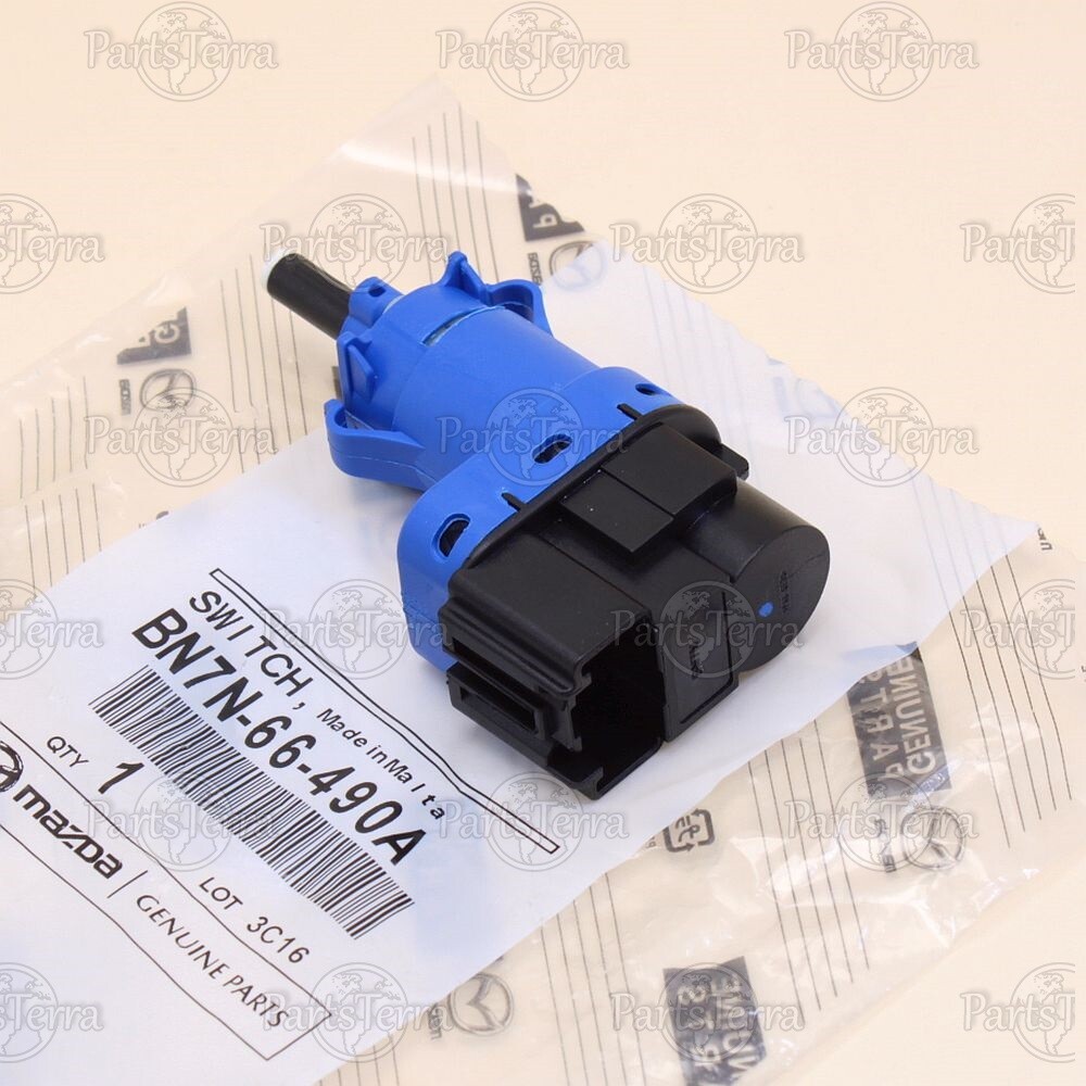 New Genuine OEM Mazda CX-3 CX-5 CX-9 MAZDA 3 Stop Lamp Switch Assy