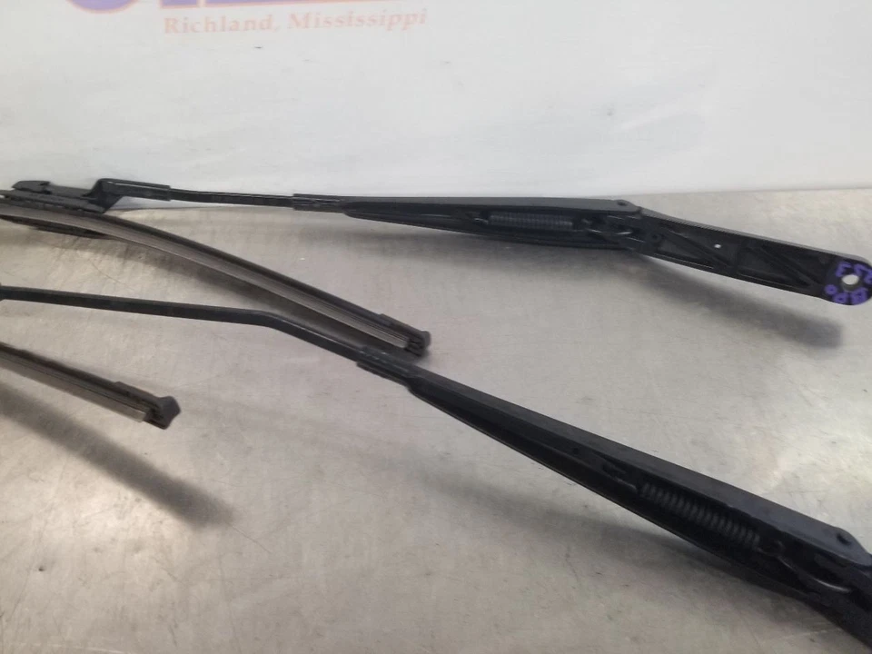 08 2008 VOLKSWAGEN VW R32 JUEGO BRAZO LIMPIAPARABRISAS Foto 3 de 4