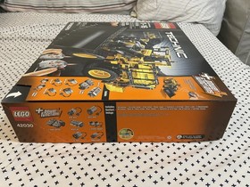 Brand new LEGO TECHNIC 42030 Volvo L350f Wheel Loader retired 