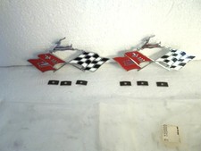 2 Chevrolet 1958 Impala Cross Flags Quarter Panel Emblems B136000 Oe 4722651