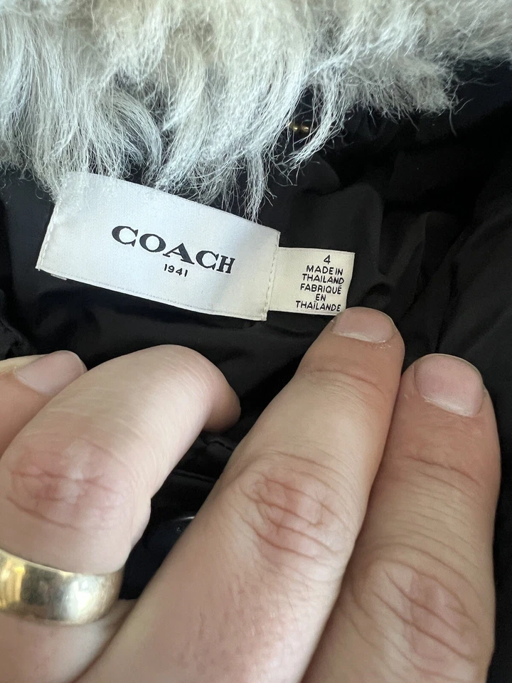 Abrigo chaqueta acolchada de plumón negro COACH para mujer talla 4 con capucha cordero ribete de piel de oveja Foto 3 de 4