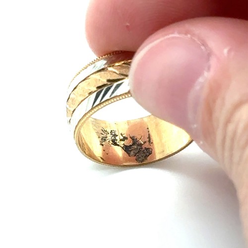 Vintage Wedding Band With Deep Etching 14k Two Tone Gold - Picture 4 of 7