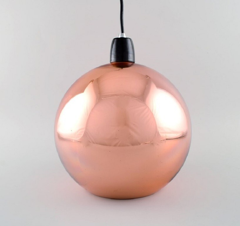 【 Tom Dixon 】1990 Tom Dixon, OBE, British designer. Hexagonal ceiling pendant