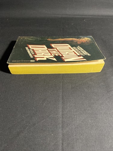 Outrun the Dark by Cecilia Bartholomew~1979 Paperback - Foto 5 di 6