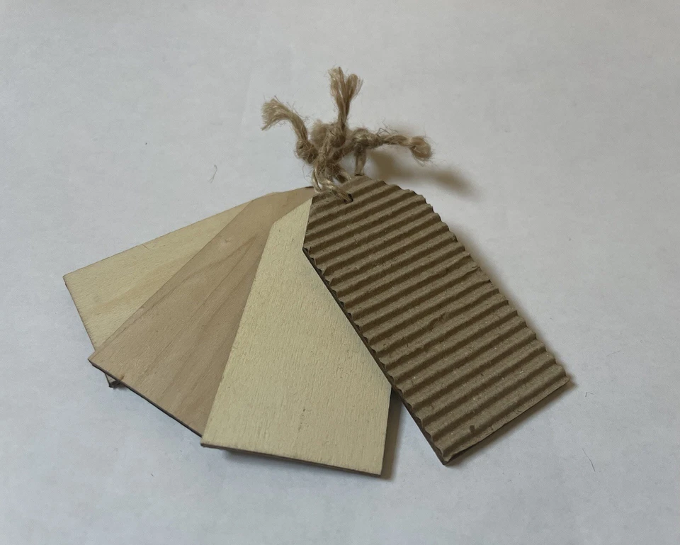 Etiquetas de regalo - Etiquetas de regalo - Madera ligera marrón y cartón corrugado Foto 4 de 4