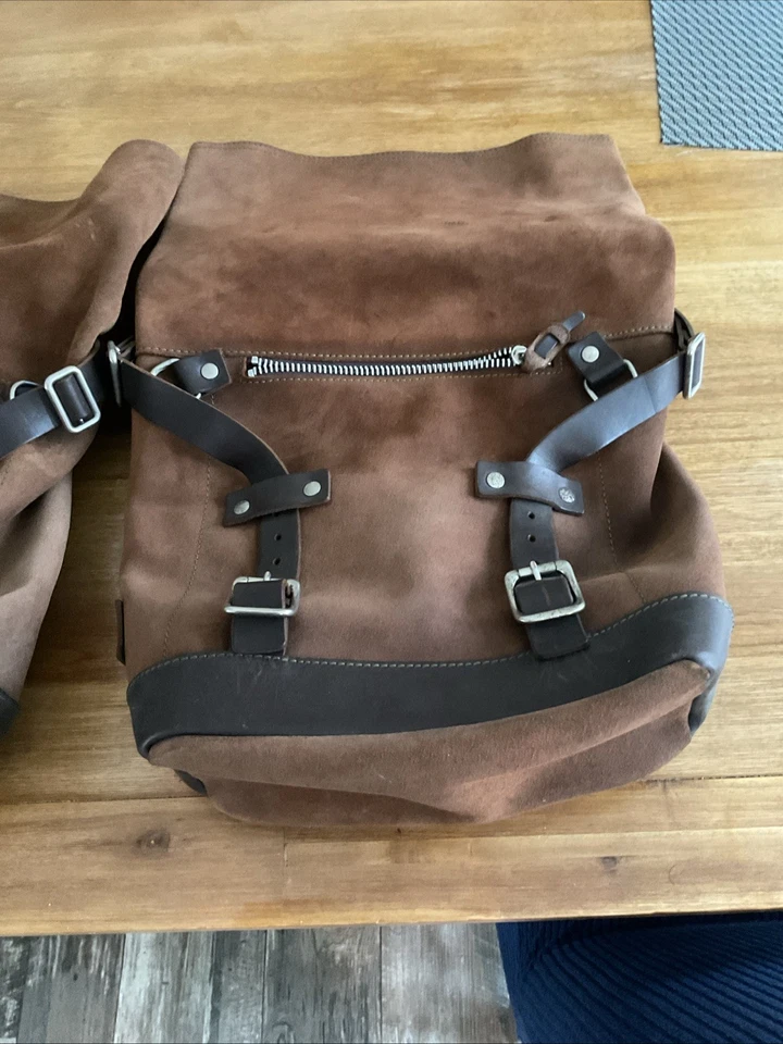 Unidad garaje completo split cuero motos bolsos. Moto Guzzi V7 850 o V9 Foto 2 de 4