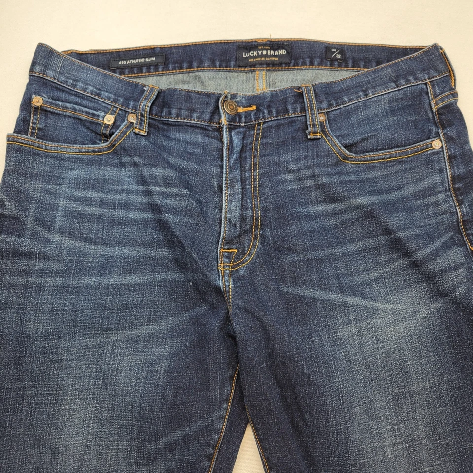Pantalones de mezclilla Lucky Brand para hombre 34x32 azul 410 atléticos ajustados rectos lavado oscuro Foto 2 de 4