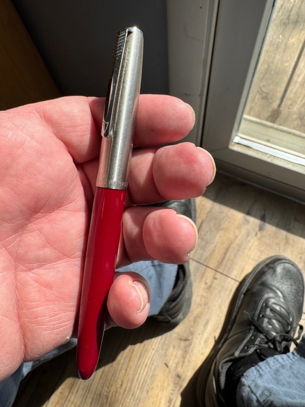 Parker 21 Fountain Pen, Red